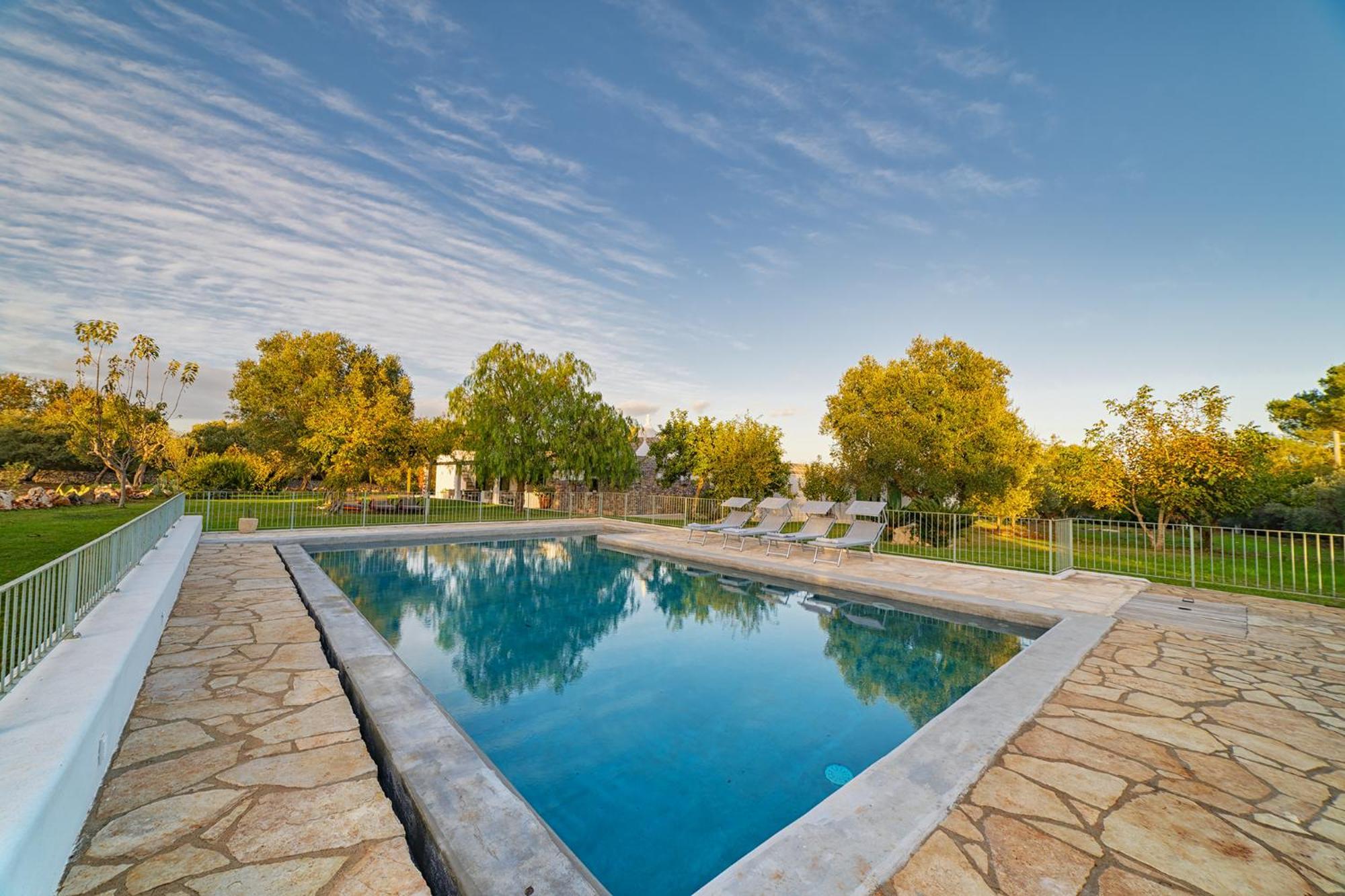 Trulli Li Cridd Villa *
